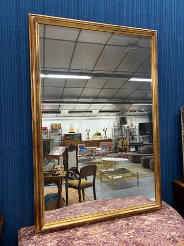 Miroir rectangulaire cadre bois doré de manufacture contemporaine