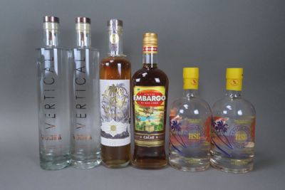 2 B Vodka, Vertical, Chartreuse Diffusion, 70 cl 1 B Rhum (a…