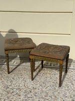 Paire de tabourets en bois relaqué crème et vert, les quatre… (photo 3)