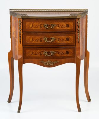 une image représentant une petite commode en bois sur fond blanc