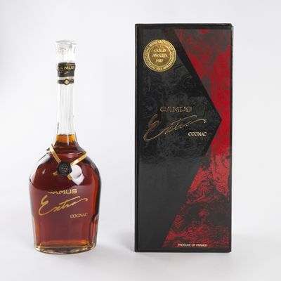 a bottle of glenmore ' s finest reserve whisky next to a box