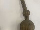 a close up of a rope with a tassel attached to it