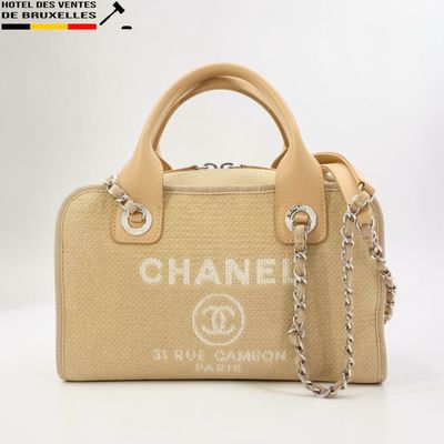 Sac Chanel en jute avec bandoulière à chaîne et bandoulière