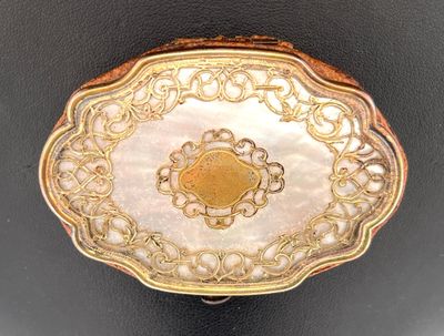 Porte-monnaie de dame en cuir, soie rouge et plaquettes de n…