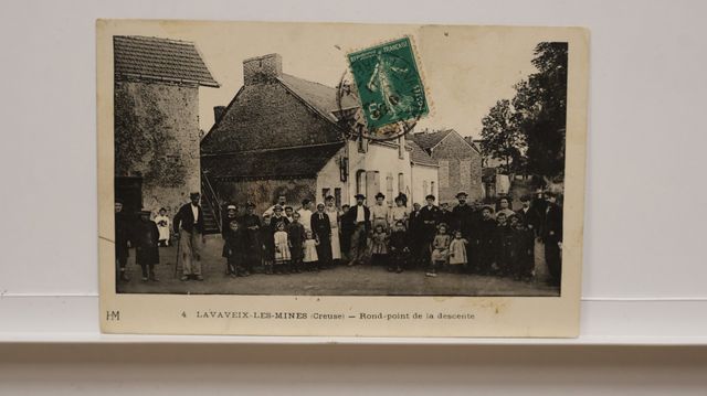 Lavaveix Les Mines : Rond-Point de la descente. HM 4. Cpa rare. T...
