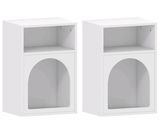 deux étagères blanches avec des portes et une étagère dont la porte est ouverte