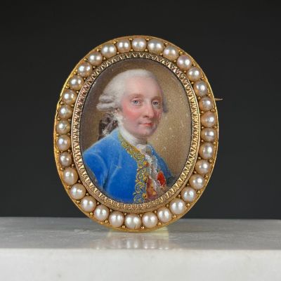 Broche en vermeil 800/1000 ornée d'une plaque en porcelaine …