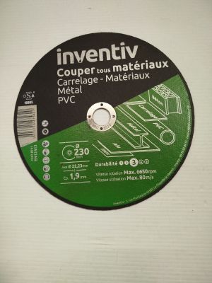 a picture of a disc that is on a table