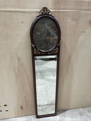 Miroir d'entre deux en bois naturel et dois doré, surmonté d'une gravu - Photo 1