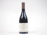 une bouteille de vin posée sur la table
