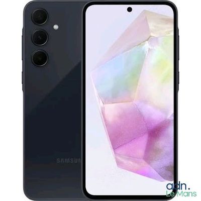 the new samsung galaxy s20 is available with a 64mp rear camera and a 64mp rear camera