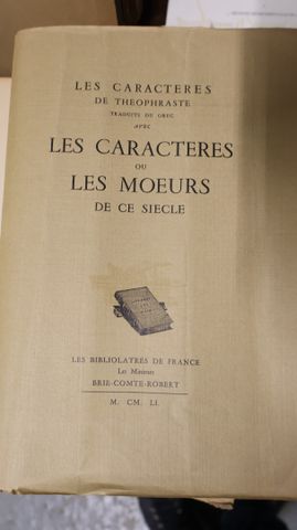 Les caractères de THEOPHRASTE traduits du grec avec les Caractère...