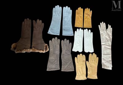 six paires de gants sont alignées sur un fond noir
