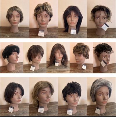 Lot de 13 perruques de marque ANY D'AVRAY - Neuf, suite fail…