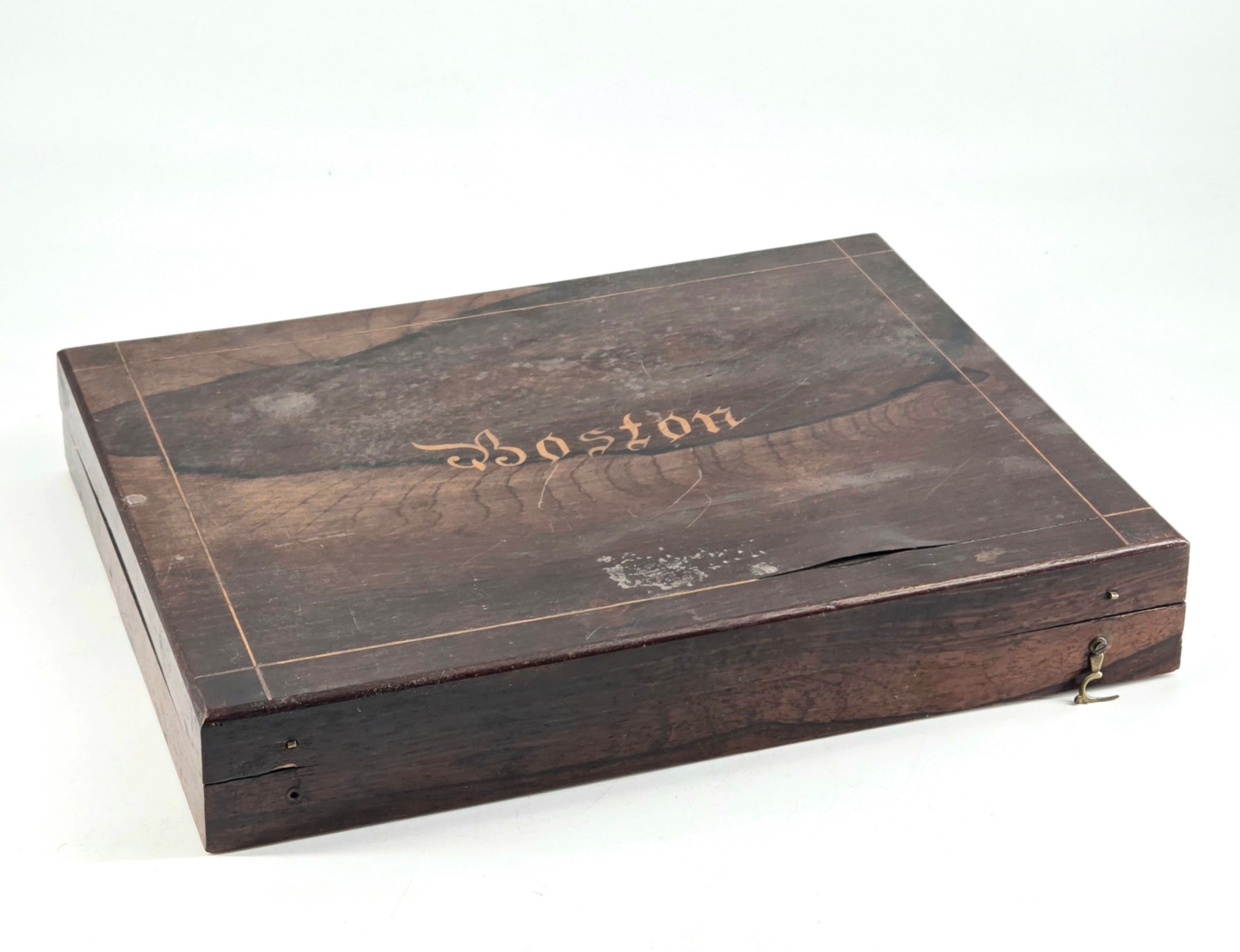 Objets d'art & Curiosités