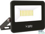 un projecteur noir équipé de LED blanches sur fond blanc