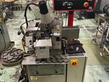l'image d'une machine installée dans une pièce