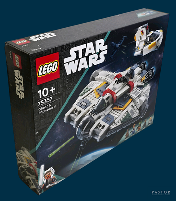 une boîte contenant un ensemble Lego Star Wars