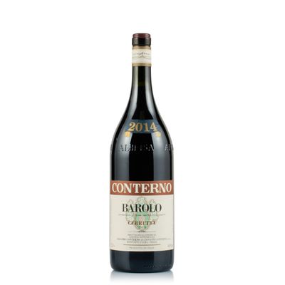 une bouteille de vin rouge sur fond blanc