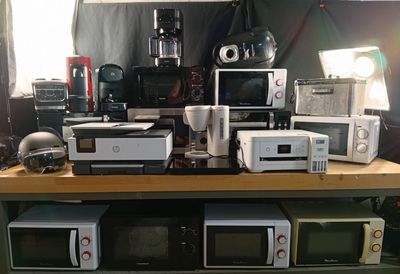 Ce tableau présente de nombreux modèles différents de micro-ondes et de grille-pain