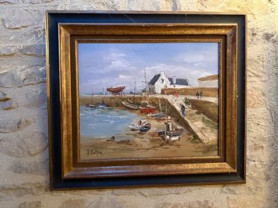 a picture of a painting hanging on the wall