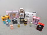 de nombreux types de produits de beauté sur la table