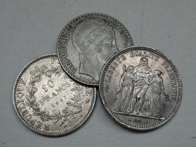 Lot de 3 monnaies en argent dont : 5FR 1873-A