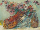 une peinture représentant des homards et des fleurs dans un vase posé sur une table