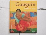 la photo d'un livre sur lequel figure la photo d'une femme