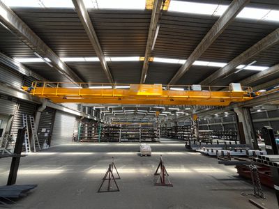 a crane that is sitting in the middle of a building