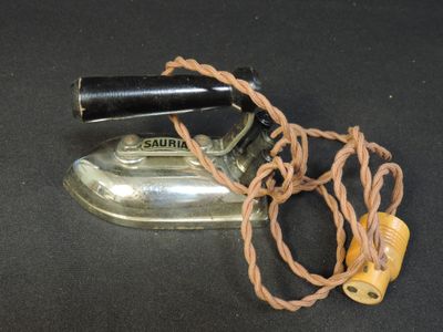 a cord that has been tied to an old type of device