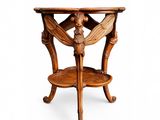 une table en bois avec une étagère en dessous, sur fond blanc