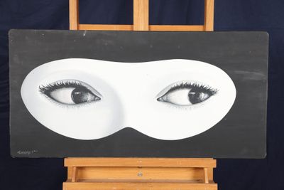 une photo en noir et blanc des yeux d'une femme