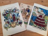 deux livres illustrés représentant des femmes et des hommes, posés sur une table