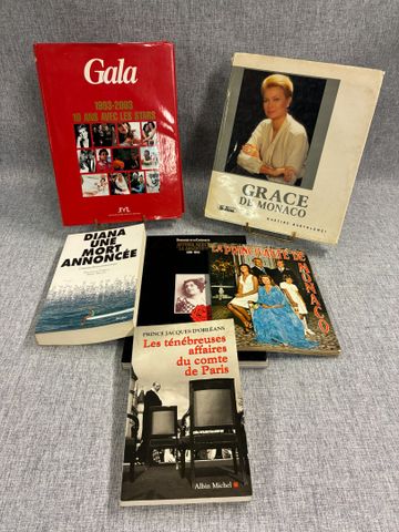 Lot de 6 livres dont Grace de Monaco