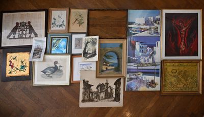 Lot de 18 pièces décoratives. Ref 21