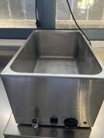 L17 - CASTELNAU D'ESTREFONDS - 1 bain-marie fonctionnel, deu…