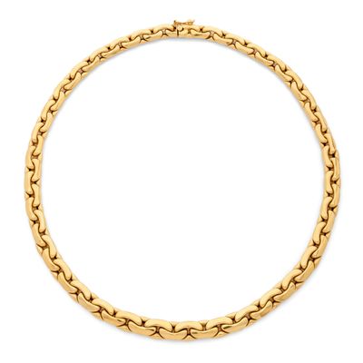 un collier en or jaune à maillons