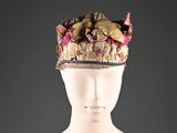 an image of a mannequin head with a hat on it ' s head