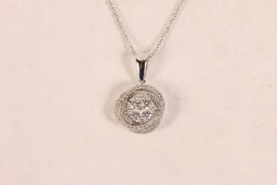 Collier en or gris 750 ‰ comprenant une chaine maille forçat… - Photo 1