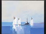 un tableau représentant des voiliers sur l'eau, avec un phare en arrière-plan