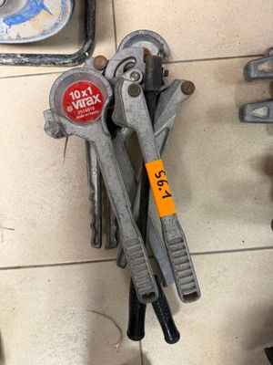 4 Cintreuses manuelles dont 1 VIRAX Mise à prix : 40€