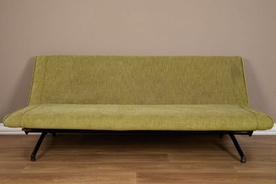 Osvaldo Borsani (1911-1985) pour Tecno Canapé D70 circa 1954 Piétement