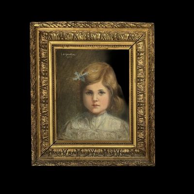 un tableau représentant une jeune fille en robe blanche avec une fleur dans les cheveux