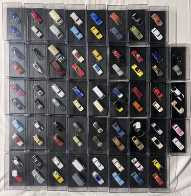1/87ème – lot de 43 boites cristal contenant chacune 2 véhicules soit  - Photo 1