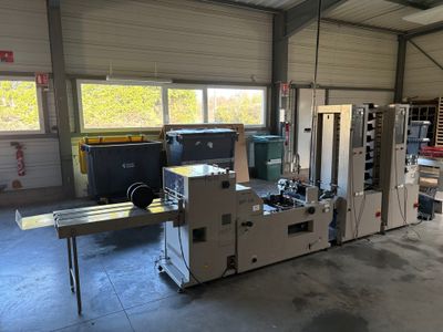 ASSEMBLEUSE-PIQUEUSE HORIZON type SPF-10II (format A5 à A3) de 1994 av