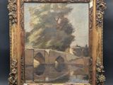 un tableau représentant un pont au-dessus d'une rivière, avec des arbres en arrière-plan