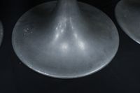 MB SEDIE. Ensemble de 4 tabourets modernes à dossiers, en mé… (photo 5)