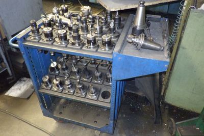 une machine comportant de nombreuses pièces métalliques