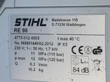 une pancarte sur le côté d'une machine sur laquelle est écrit « etihl »